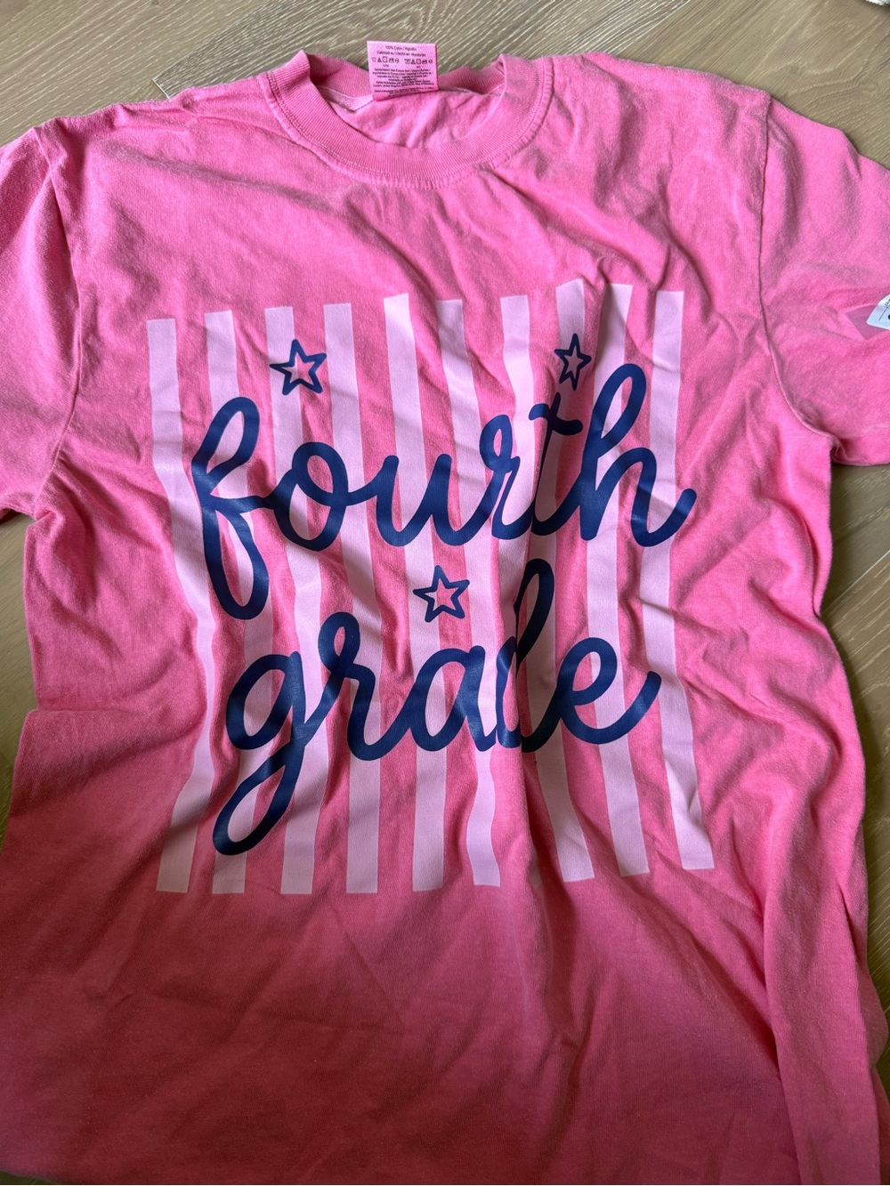 Comfort Colors Pink Graphic "Fourth Grade" Short Sleeve Tee